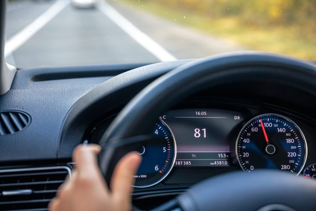 Importierte Gebrauchtwagen: Deutlich höheres Risiko für Tachomanipulation