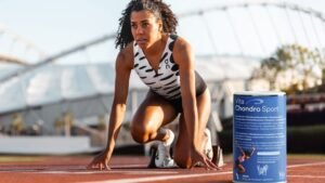 Mehr Leistung, bessere Regeneration: Vita Chondro Sport für ambitionierte Freizeitsportler Vita Chondro Sport – entwickelt mit der Schweizer Spitzenathletin Mujinga Kambundji.